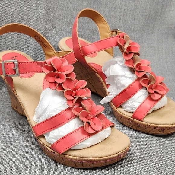 boc Shoes - b.o.c Floral High Wedge Strap Sandals. Size 10
